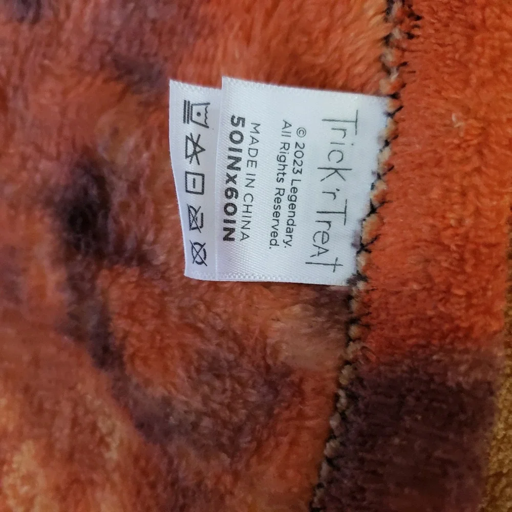 Spirit Trick r Treat Sam Blanket Throw 50x60 Halloween Horror Cozy Home Decor